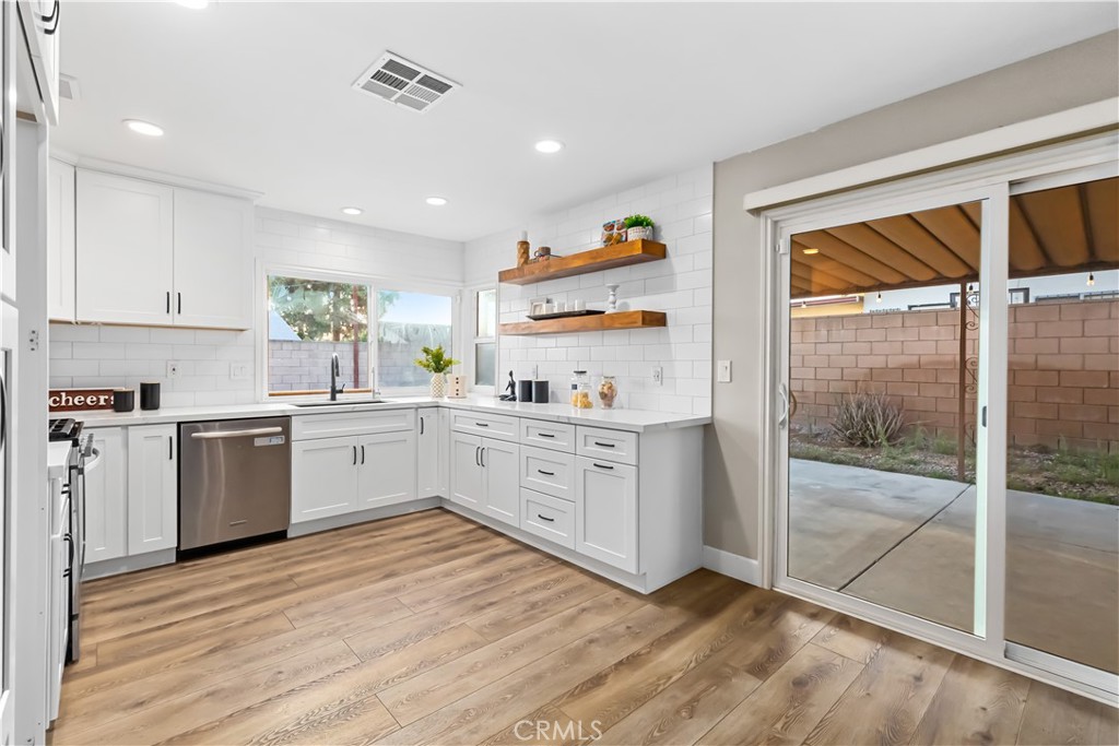 2226 S Magnolia Avenue