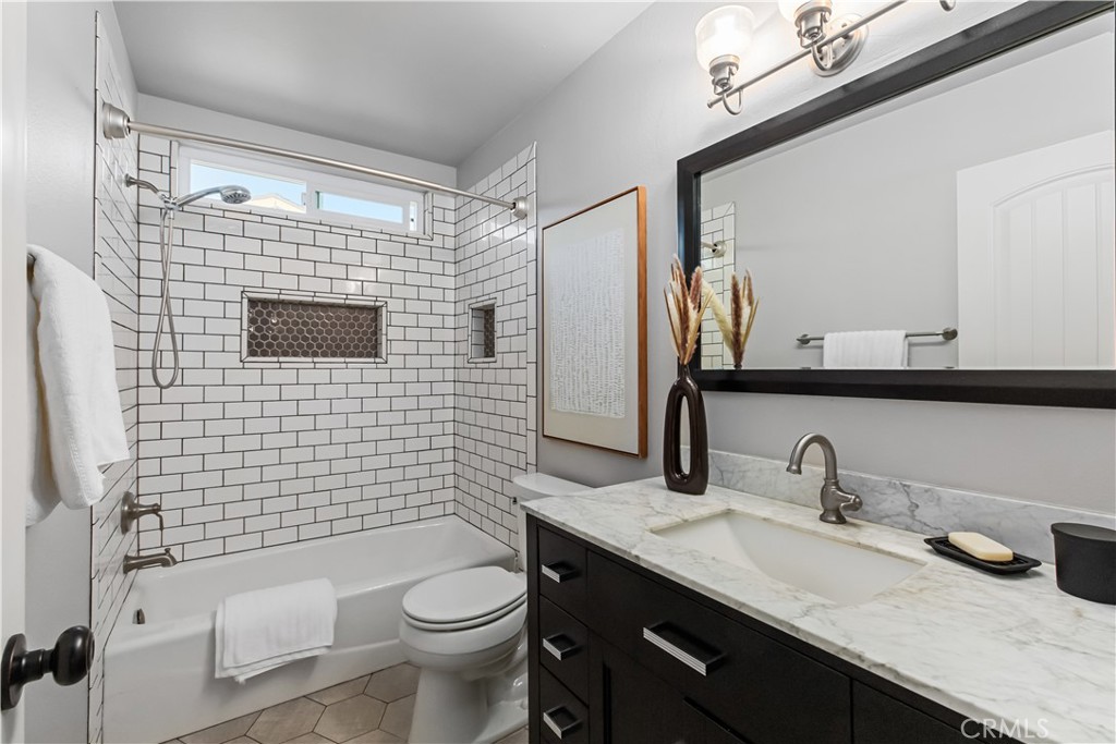 2226 S Magnolia Avenue