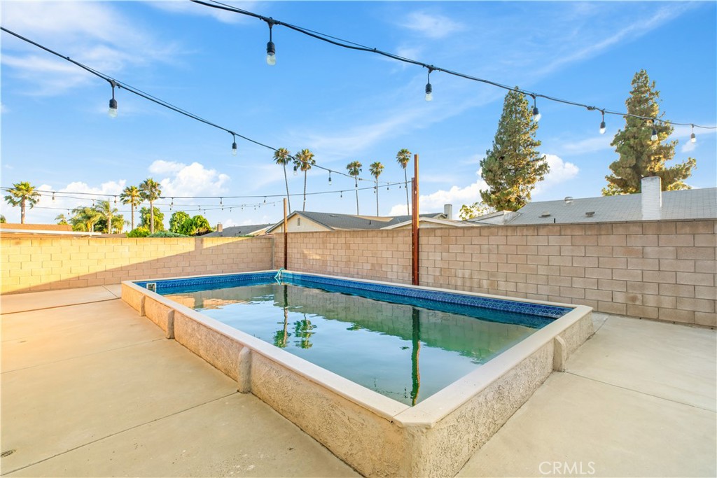 2226 S Magnolia Avenue