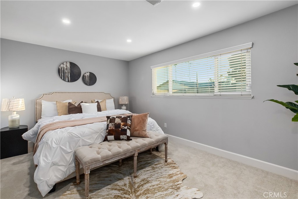 2226 S Magnolia Avenue