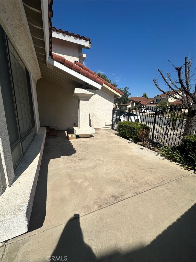 1049 Longview Drive