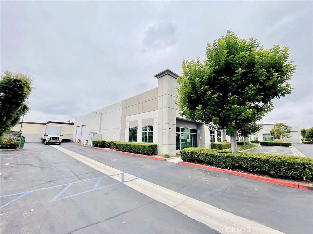 3969 Schaefer Ave.
