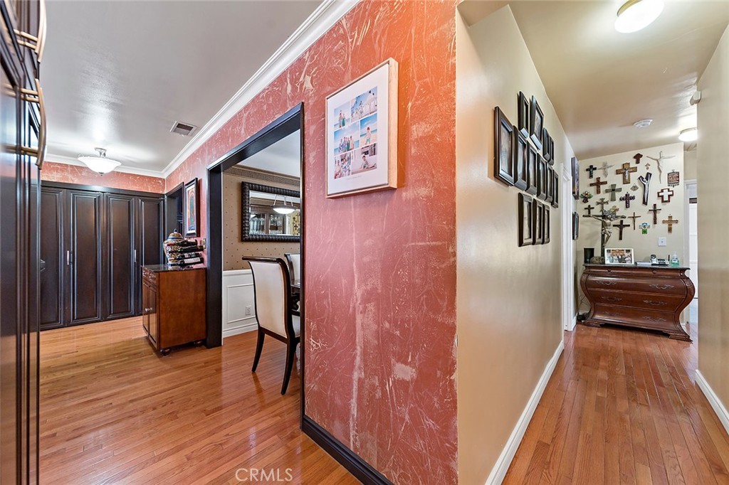 6012 N Del Loma Avenue