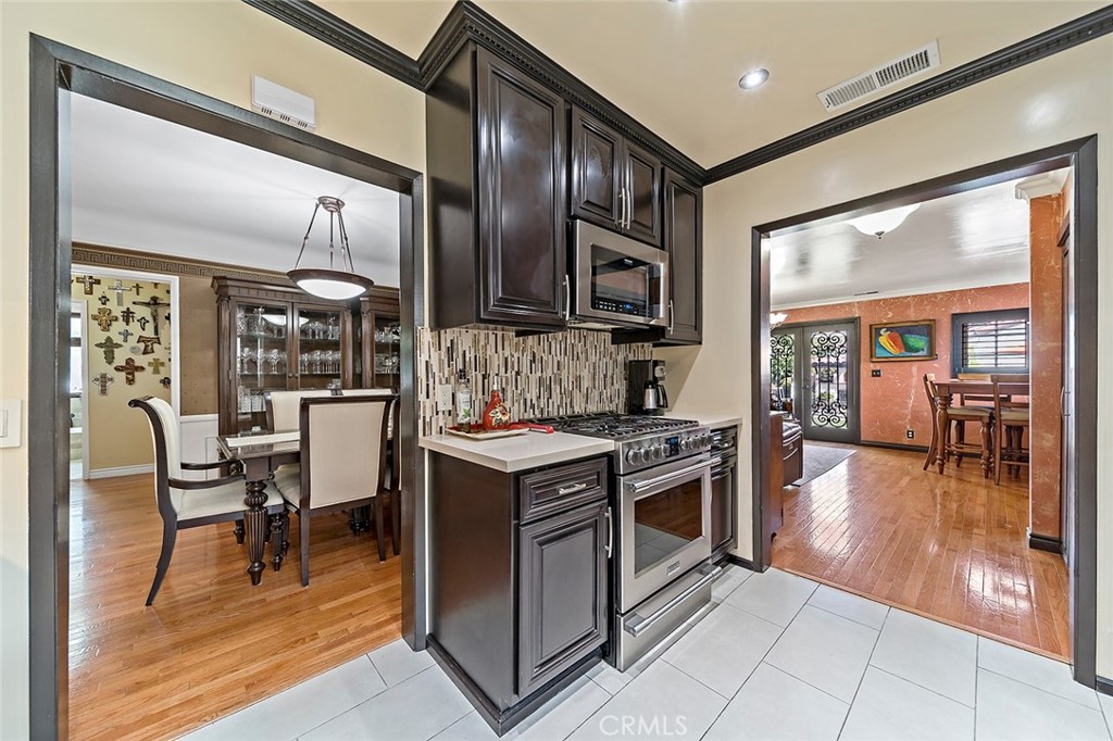 6012 N Del Loma Avenue