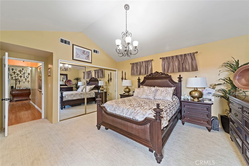 6012 N Del Loma Avenue