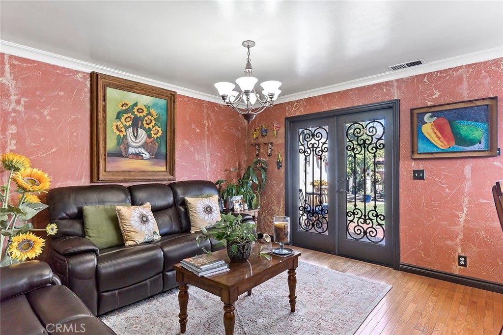 6012 N Del Loma Avenue