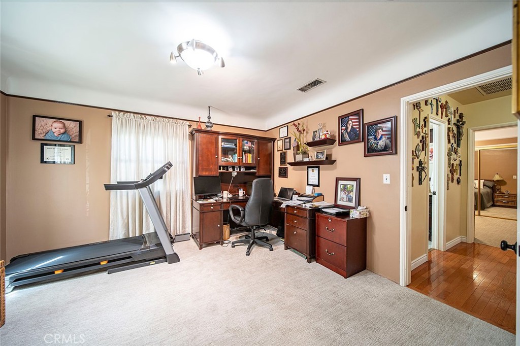 6012 N Del Loma Avenue