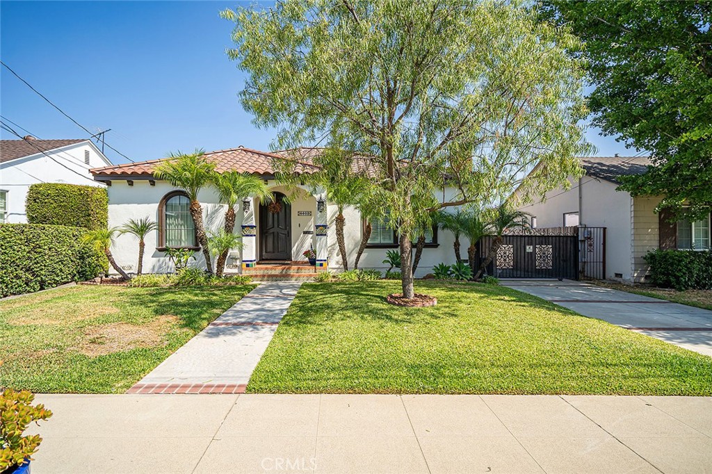 6012 N Del Loma Avenue