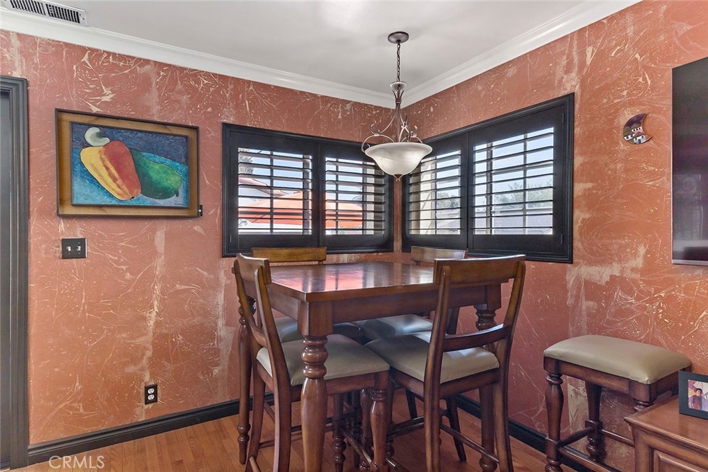 6012 N Del Loma Avenue