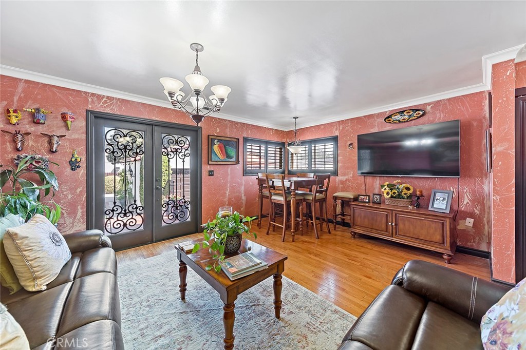 6012 N Del Loma Avenue