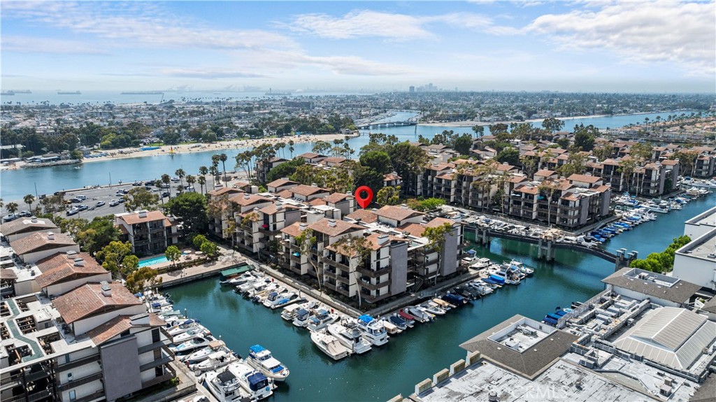 8121 Marina Pacifica Drive N