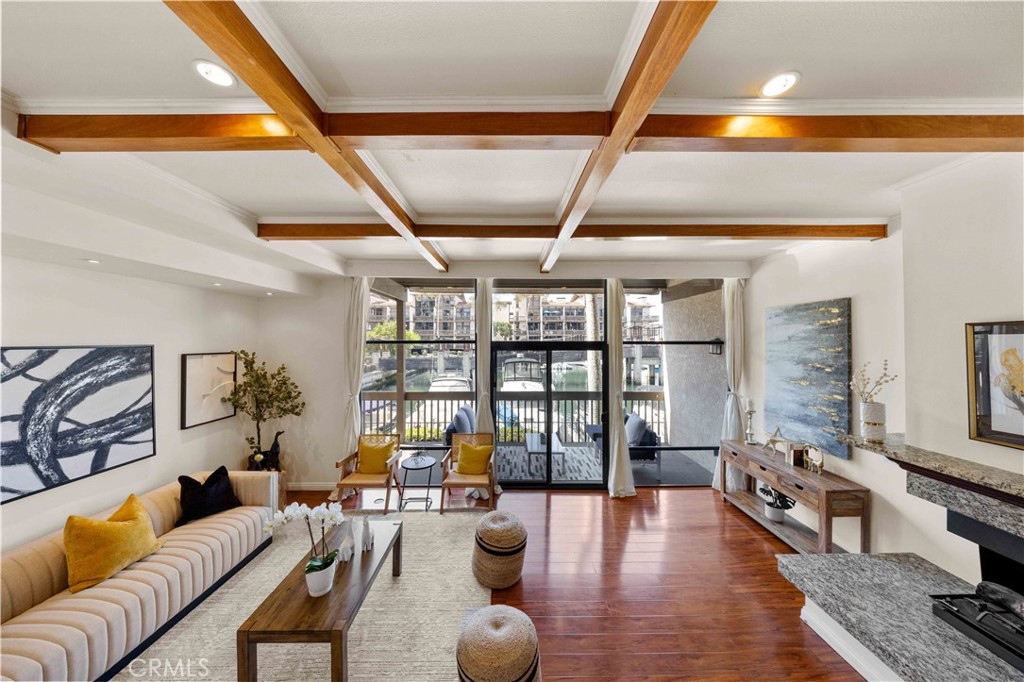 8121 Marina Pacifica Drive N