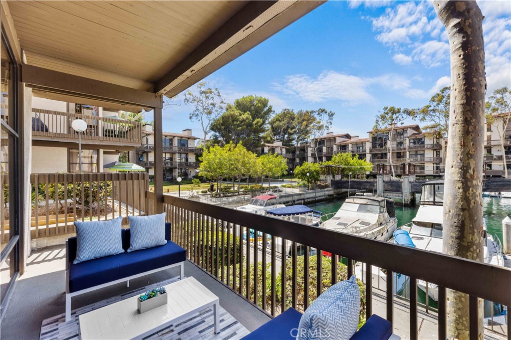 8121 Marina Pacifica Drive N