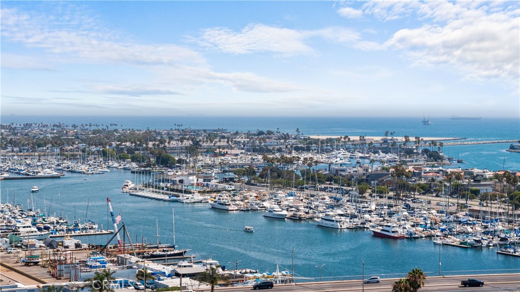 8121 Marina Pacifica Drive N