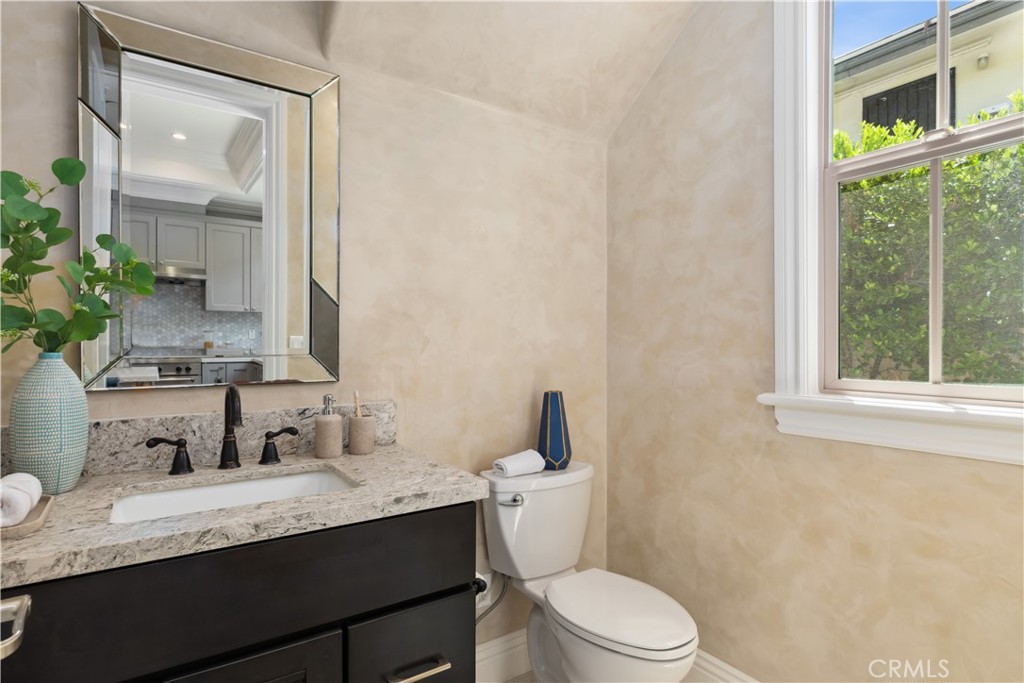 129 El Dorado Street B