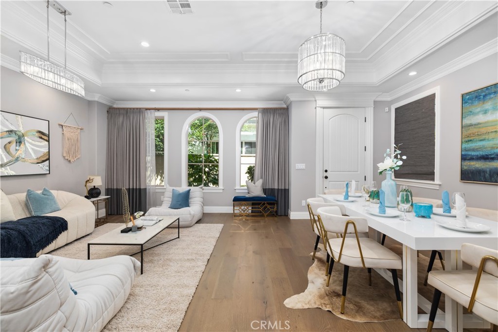 129 El Dorado Street B