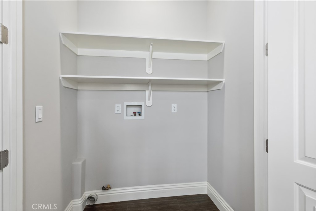 129 El Dorado Street B