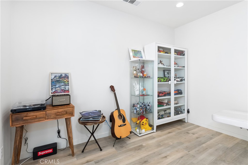 3172 Marigold Circle