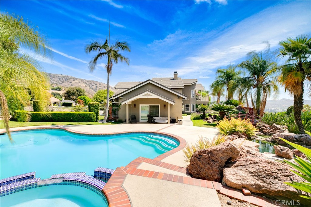 2457 Terrebonne Avenue