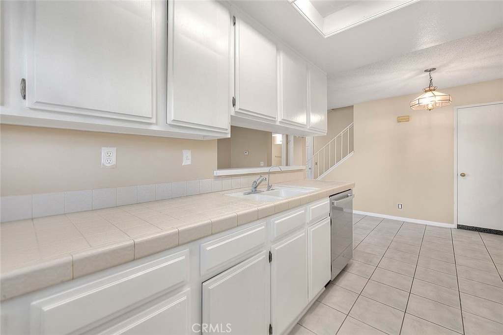 8029 Loren Lane