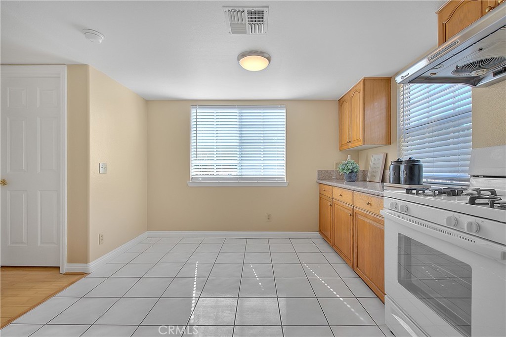 1519 Prospect Avenue 5