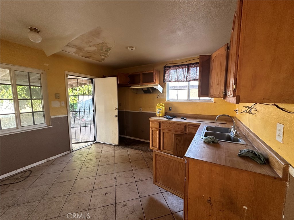 846 N Amador Ave