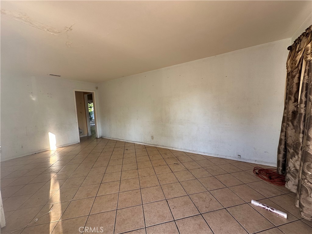 846 N Amador Ave