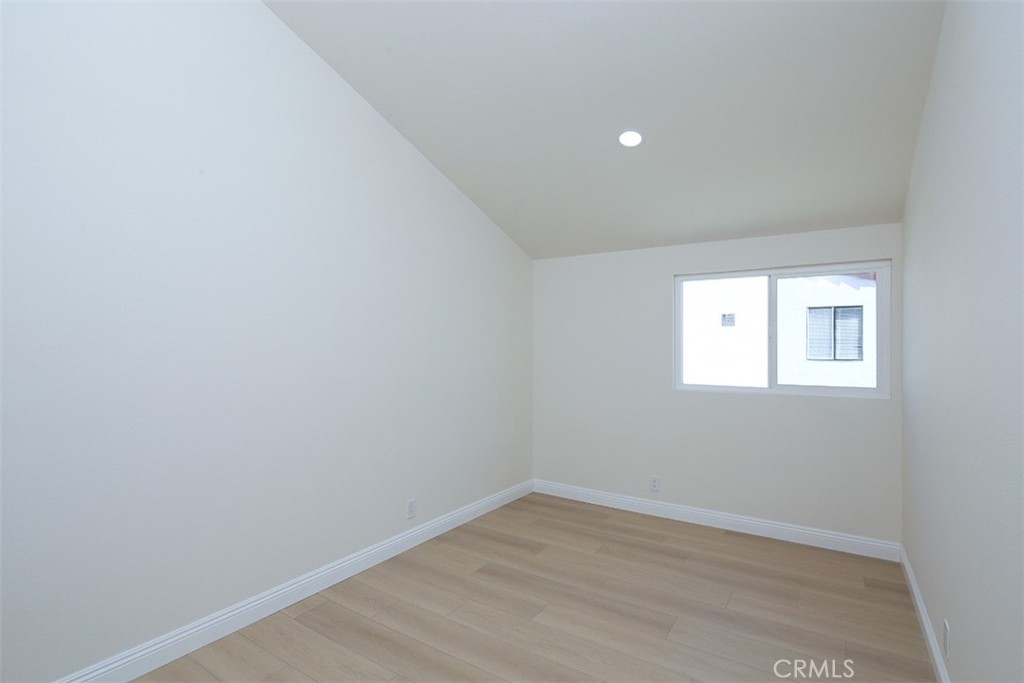 731 S Del Mar Avenue D