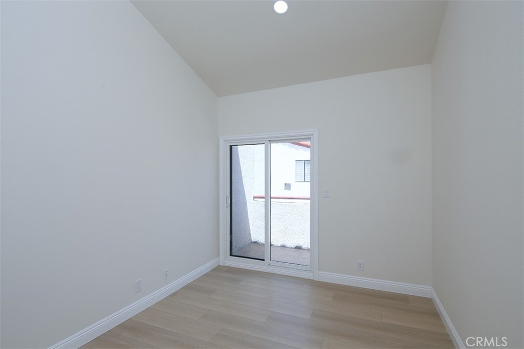 731 S Del Mar Avenue D