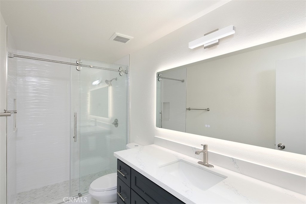 731 S Del Mar Avenue D