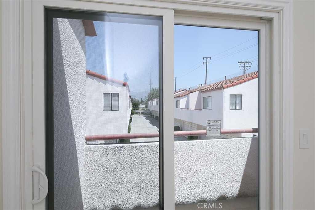 731 S Del Mar Avenue D