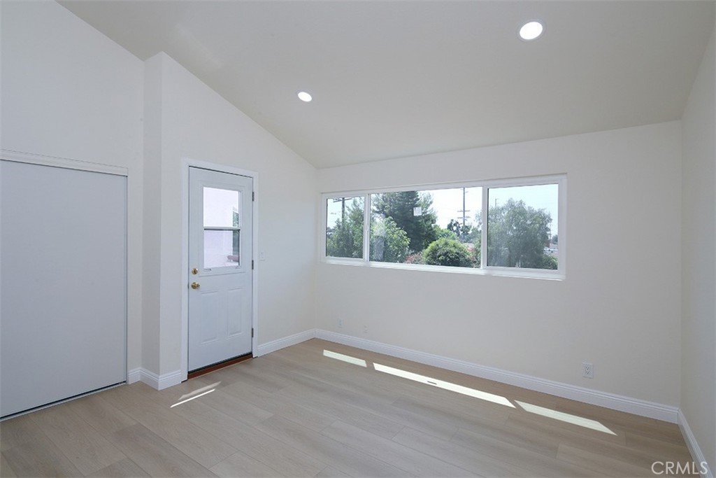 731 S Del Mar Avenue D