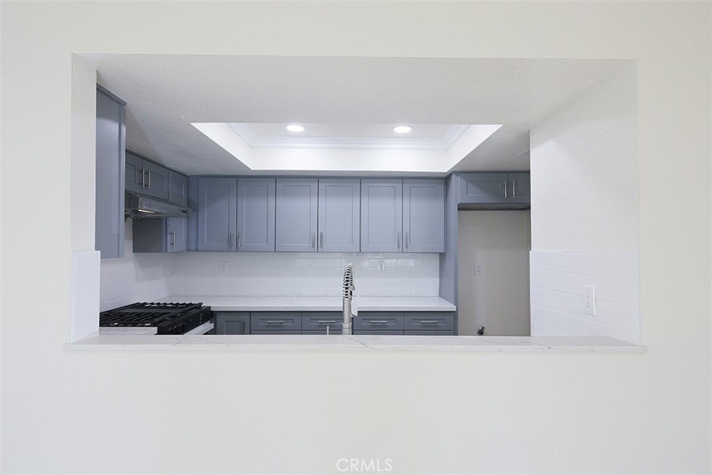 731 S Del Mar Avenue D