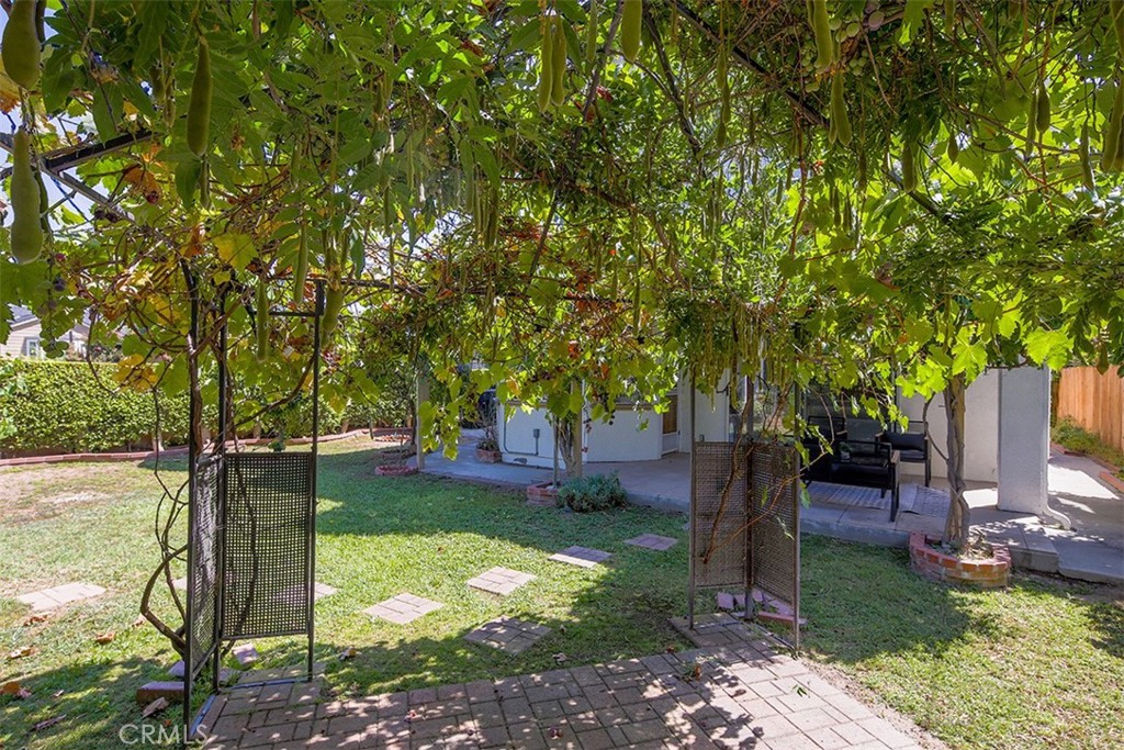 245 N Del Mar Avenue