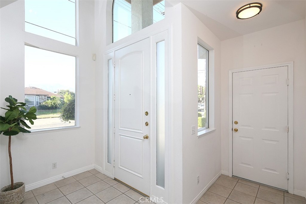 245 N Del Mar Avenue