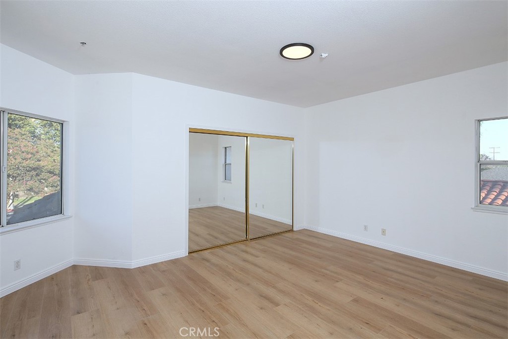 245 N Del Mar Avenue