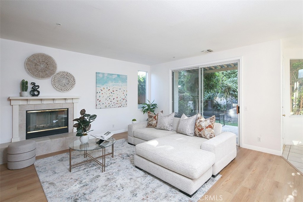 245 N Del Mar Avenue