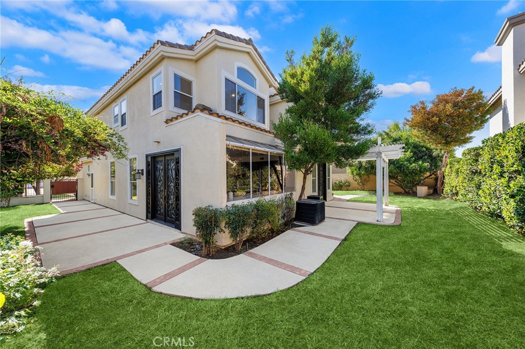 18157 Canterbury Court