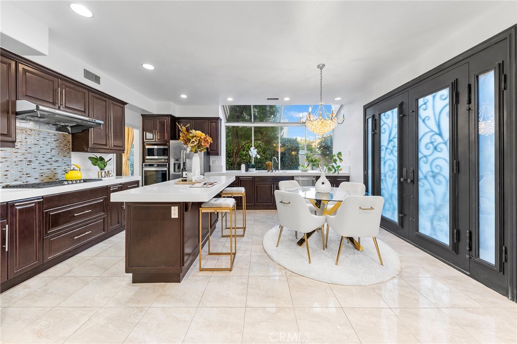 18157 Canterbury Court