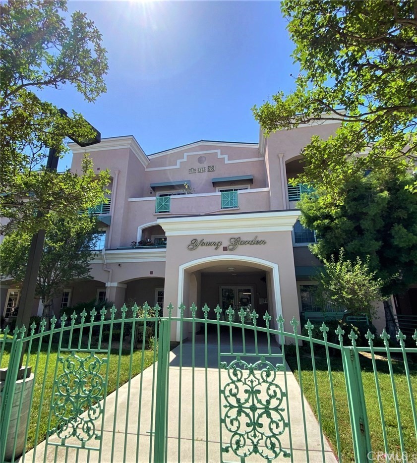 303 N Nicholson Avenue N 310