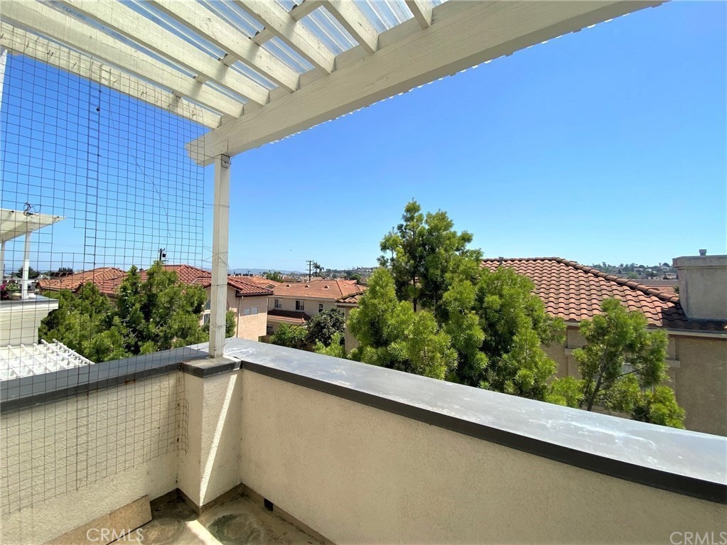 303 N Nicholson Avenue N 310