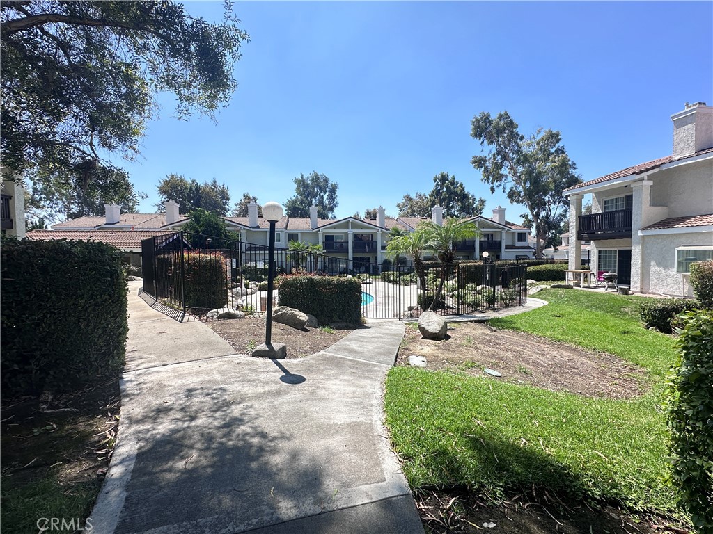 2226 Smoke Tree Lane