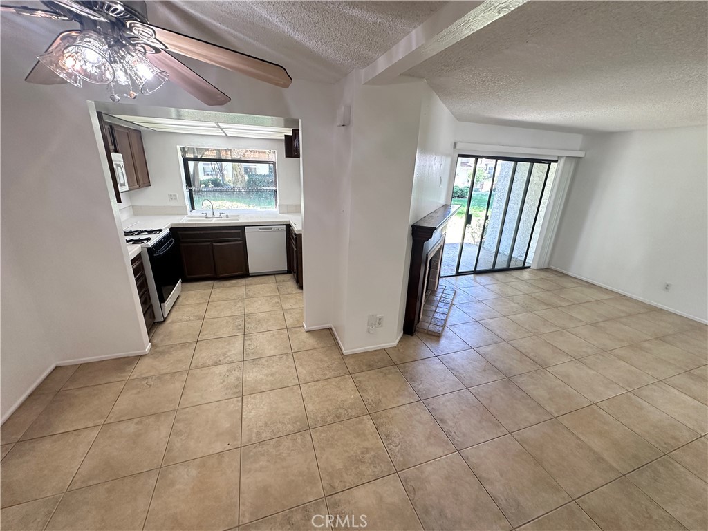 2226 Smoke Tree Lane