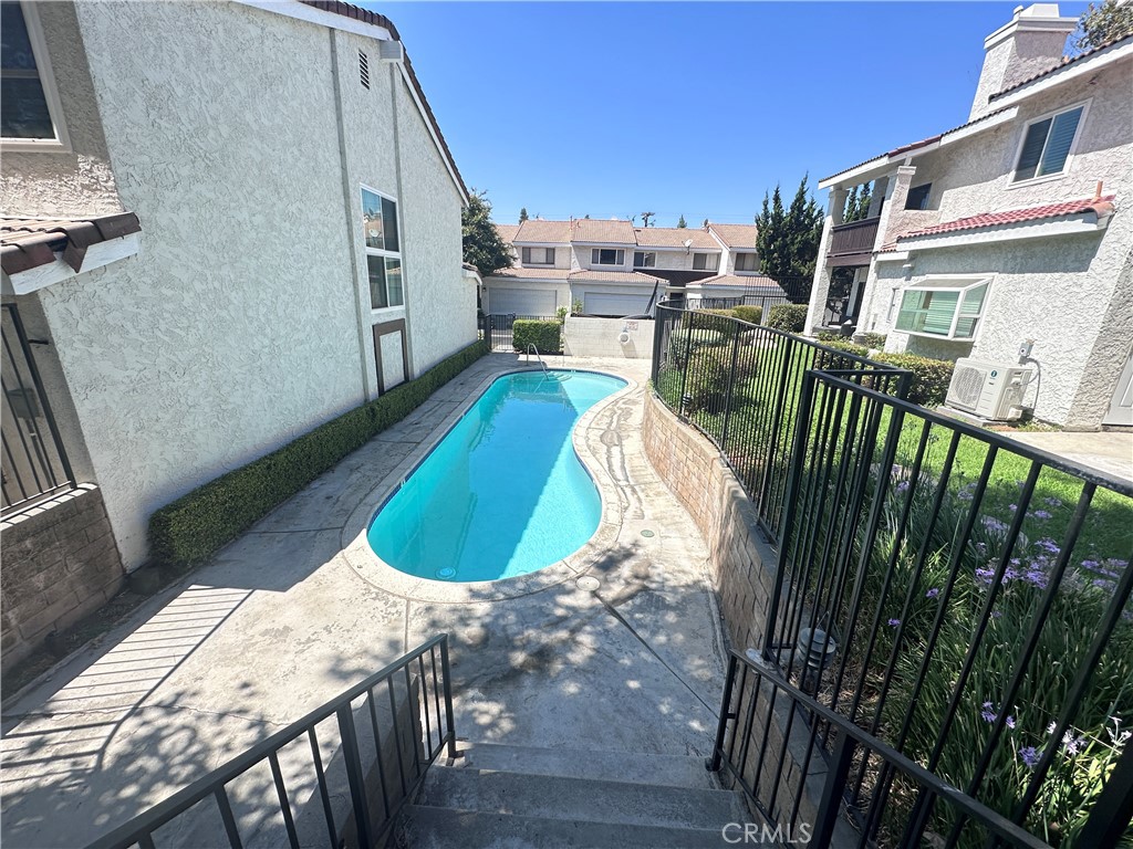 2226 Smoke Tree Lane