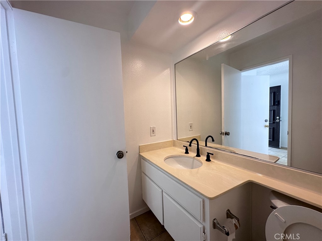 2226 Smoke Tree Lane