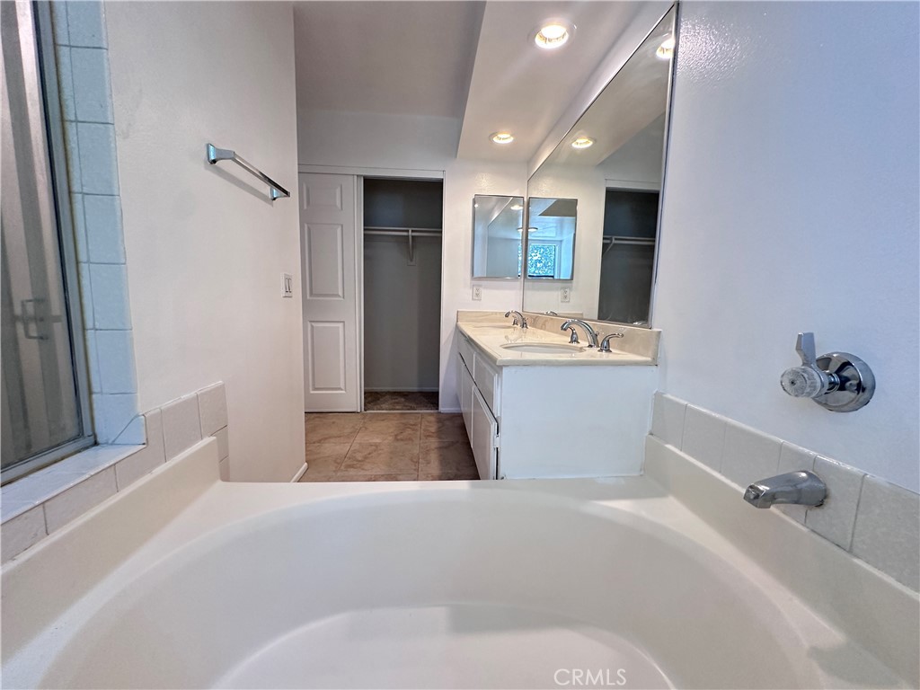 2226 Smoke Tree Lane