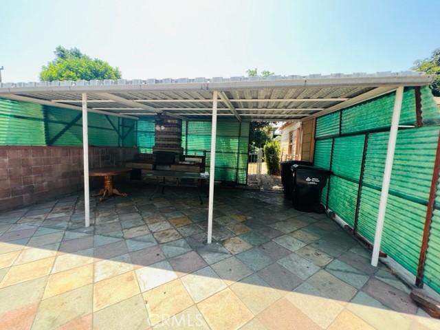 308 W Saxon Avenue