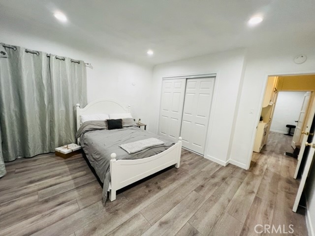 308 W Saxon Avenue