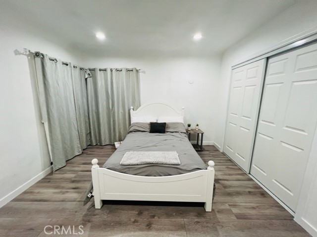 308 W Saxon Avenue