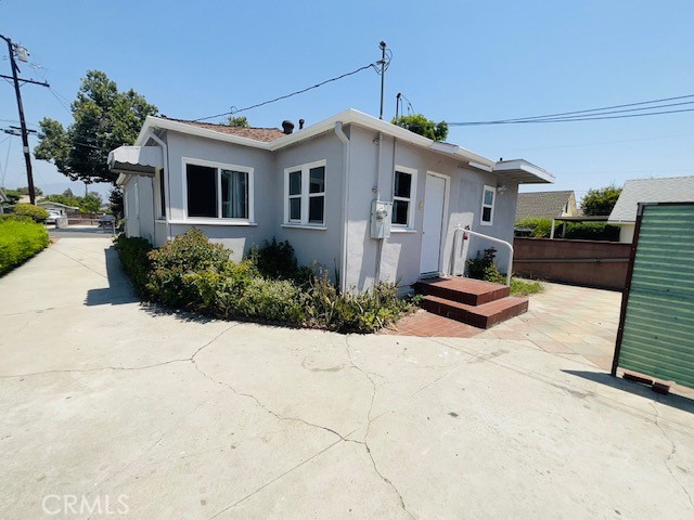 308 W Saxon Avenue
